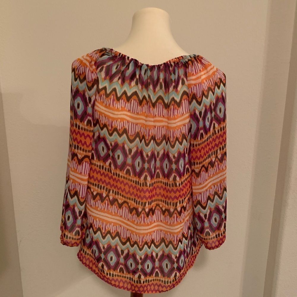 🌼🌼Daisy Fuentes blouse🌼🌼    - Picture 4 of 4